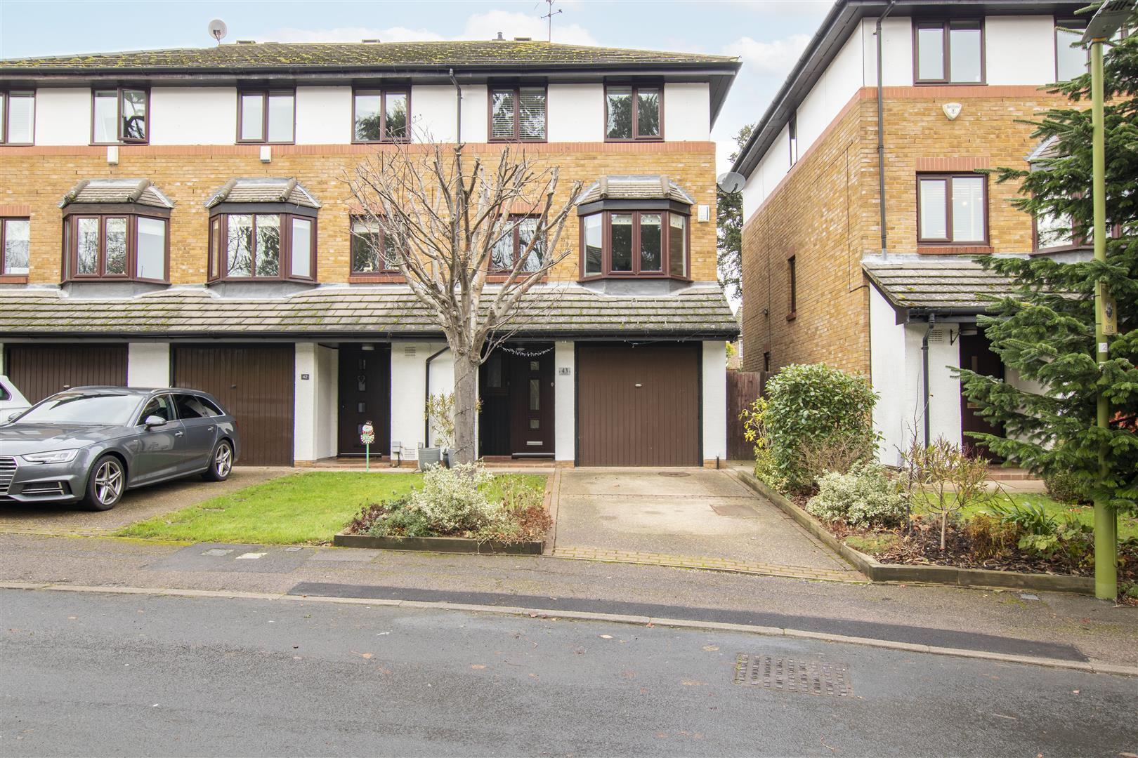 The Knowle, Hoddesdon Lanes Estate Agents